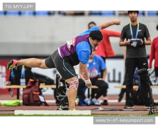 女子跳远陈丽文、李智双分列第五和第十，女子跳远运动员陈婷